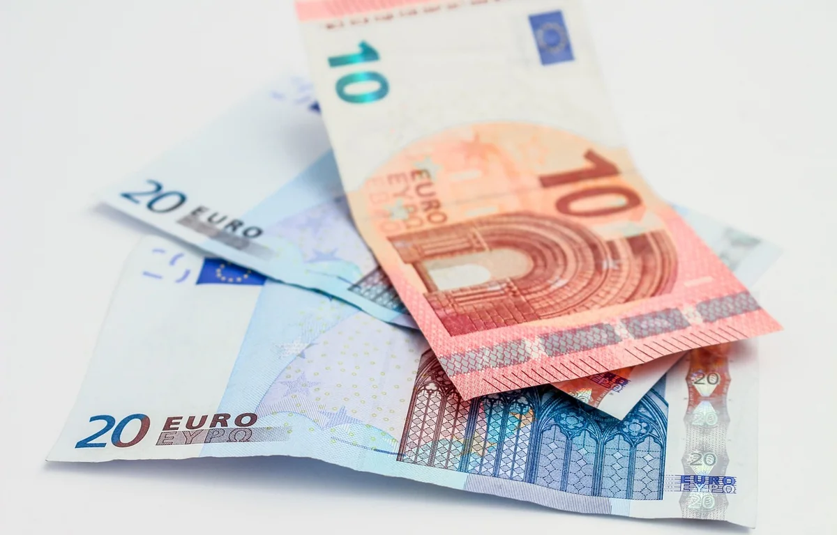 Bricolage pas cher : 10 projets à moins de 20 euros pour 2026